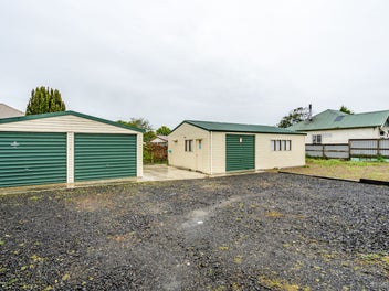 Four Car Garaging - ACT NOW