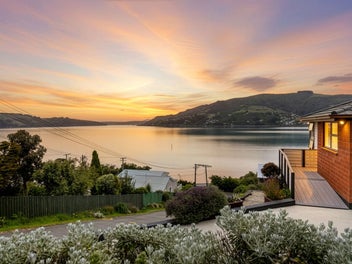 Harbour-Side Living at Its Best
