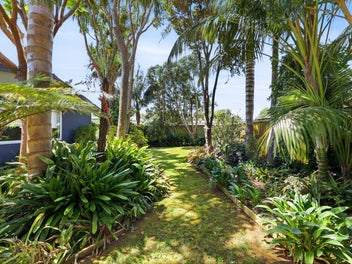 Tidy 3-Bedroom Home in the Heart of Clarks Beach