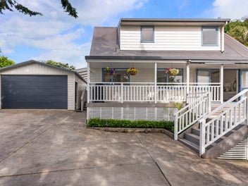 Freehold, Standalone, Glendowie Border, Immaculate