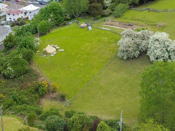 A Rare Lifestyle Section on the City Fringe