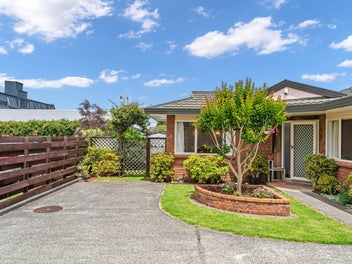 Location, Convenience and Low-Maintenance Living