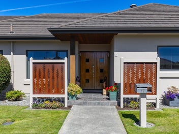 Freshly finished in a prime position