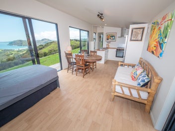 Coastal retreat with breath-taking views