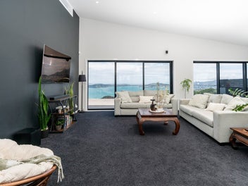 SUN, SPACE AND SPECTACULAR VIEWS