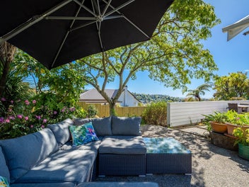 Spacious Family Home In Nelson's Dress Circle