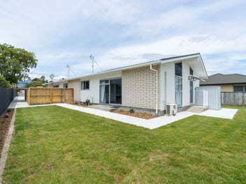 Move In Ready Units in a Prime Levin Location