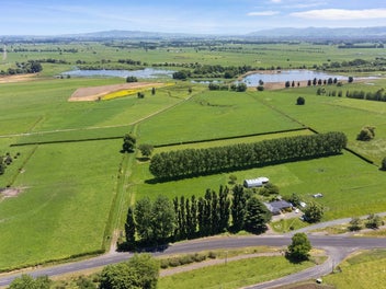 Rare 10.99 ha bare block