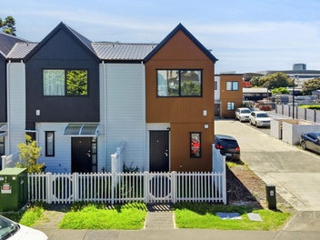 Act now - Vendor exits market