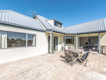 Golden opportunity on St Johns Hill