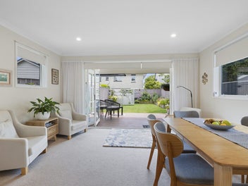 LOW MAINTENANCE, EASY LIVING!