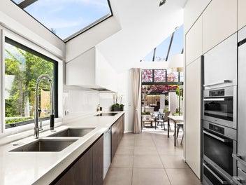 Refined living in a prestigious setting