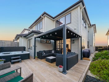 Custom Luxury Home - Vendors Bought!