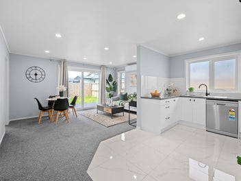 Sunny, Stylish, and Hassle-Free