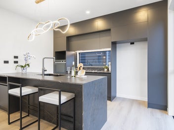 Prime Position in Long Bay