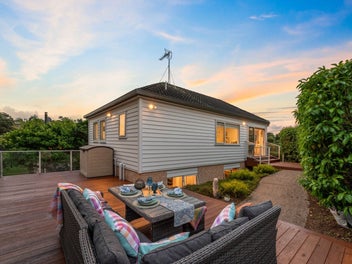 Luxury Living, Moments to the Beach, Rangi Zone