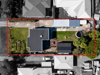 Large Section Family Home For Sale