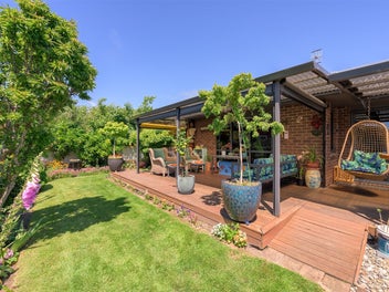 Relaxed Living by the Sea