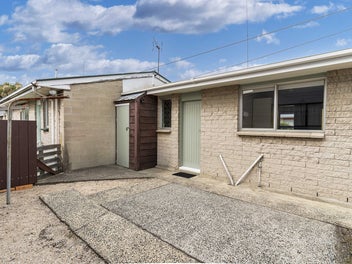 Tidy two-bedroom gem