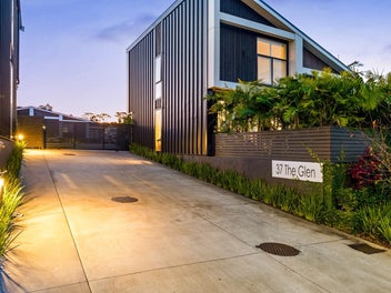 Gated Freehold Living! Committed Seller!