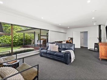 The ultimate poolside package