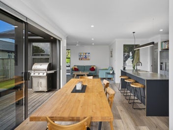 Price Reduced - Vendors say sell!