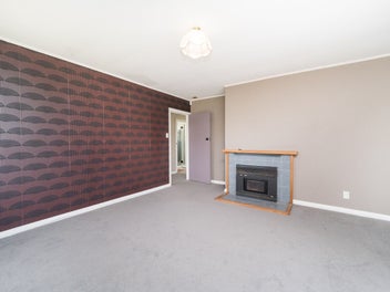 MOVE IN BEFORE CHRISTMAS - AFFORDABLE FIRST HOME