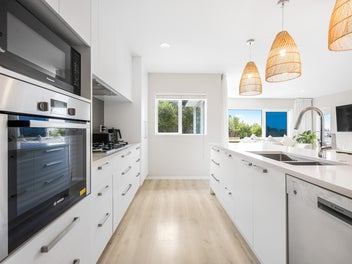 Summer Vibes on Somerset!