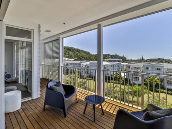 Last East-Facing, Top-Floor 1 Bed - Available Now