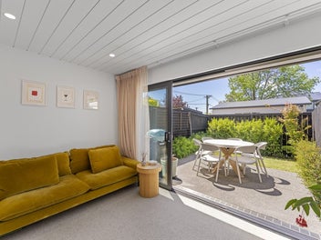 Smart Buying with Serious Style