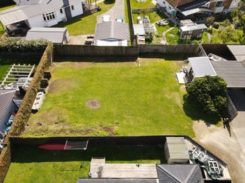 A Rare Gem: 520sqm Section Ready for Your Vision!