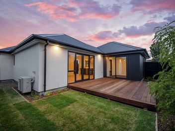 Move-In Ready! Three-Bed with Garage