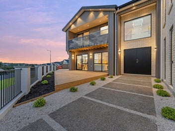 THE BEST MASTER PIECE!