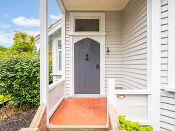 Landmark residence with exceptional presence