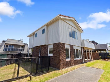 Quintessentially Mount