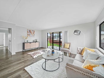 Clear Instructions - MUST Sell!