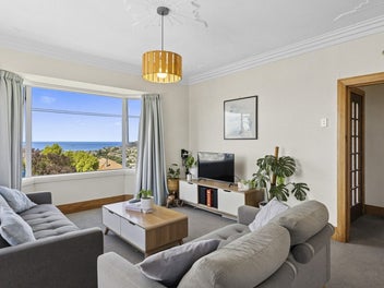 Entertainers’ Delight in Popular Mornington