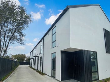 Modern, Minimal, Made for You