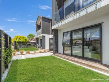 Sophisticated & Modern Appeal in Prime Location