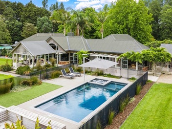 Pool, paddocks and income potential