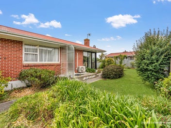 Smart, stylish, peaceful unit