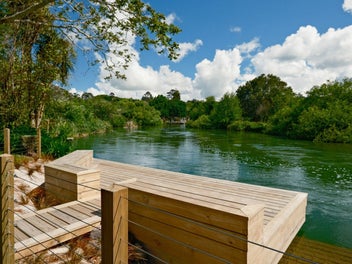 Charming Waterside Retreat