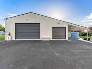 Karaka Lifestyle Luxury - Yours for the Taking!