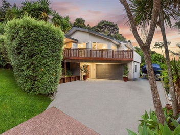 Your Private Sanctuary Backing Onto Parkland