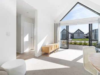 Comfort & Ease, Supportive Community, Over 55s