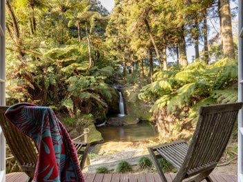 Private lifestyle Sanctuary with Waterfall