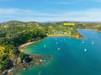 Two homes on Tutukaka Harbour