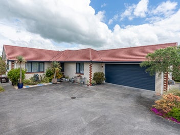 MUST SELL, MAKE AN OFFER