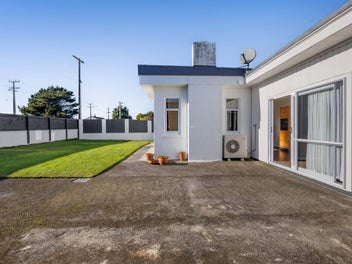 CHARACTER, COMFORT AND CONVENIENCE - ALL IN ONE