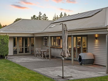 Laid-back Living in Leithfield